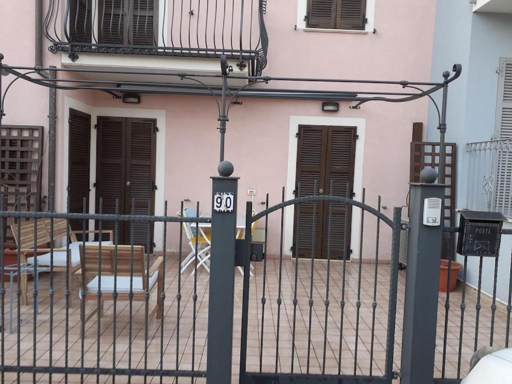 Bouganville House Σενιγκάλια Εξωτερικό φωτογραφία
