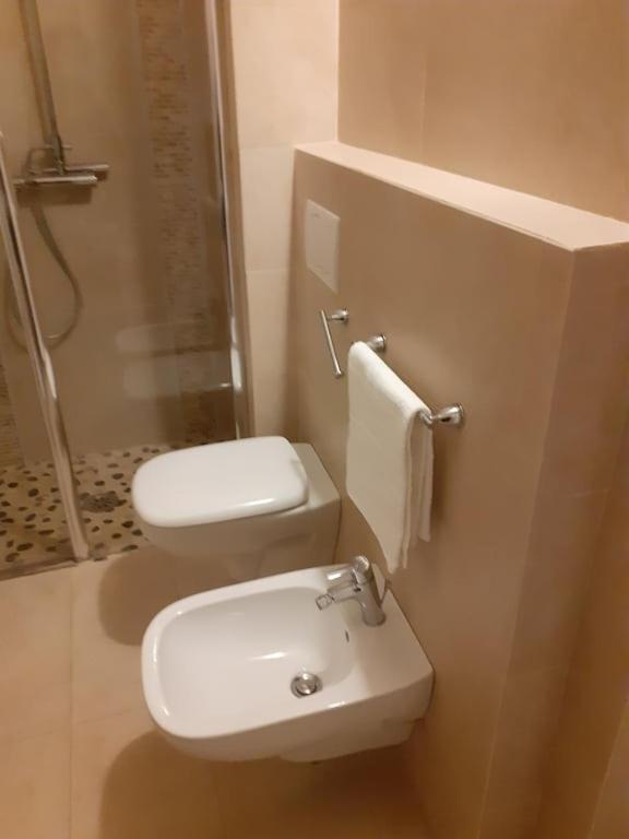 Bouganville House Σενιγκάλια Εξωτερικό φωτογραφία