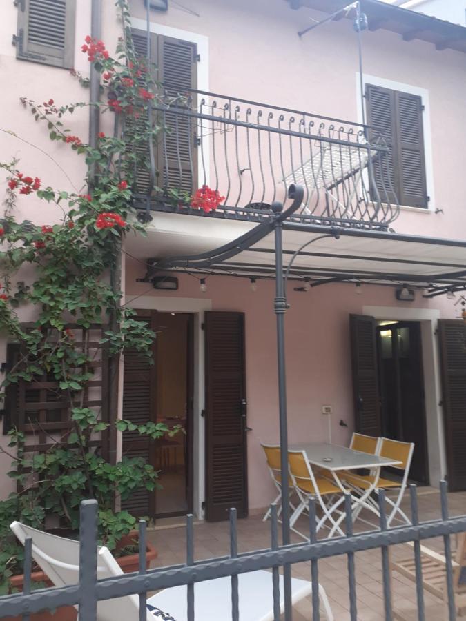 Bouganville House Σενιγκάλια Εξωτερικό φωτογραφία